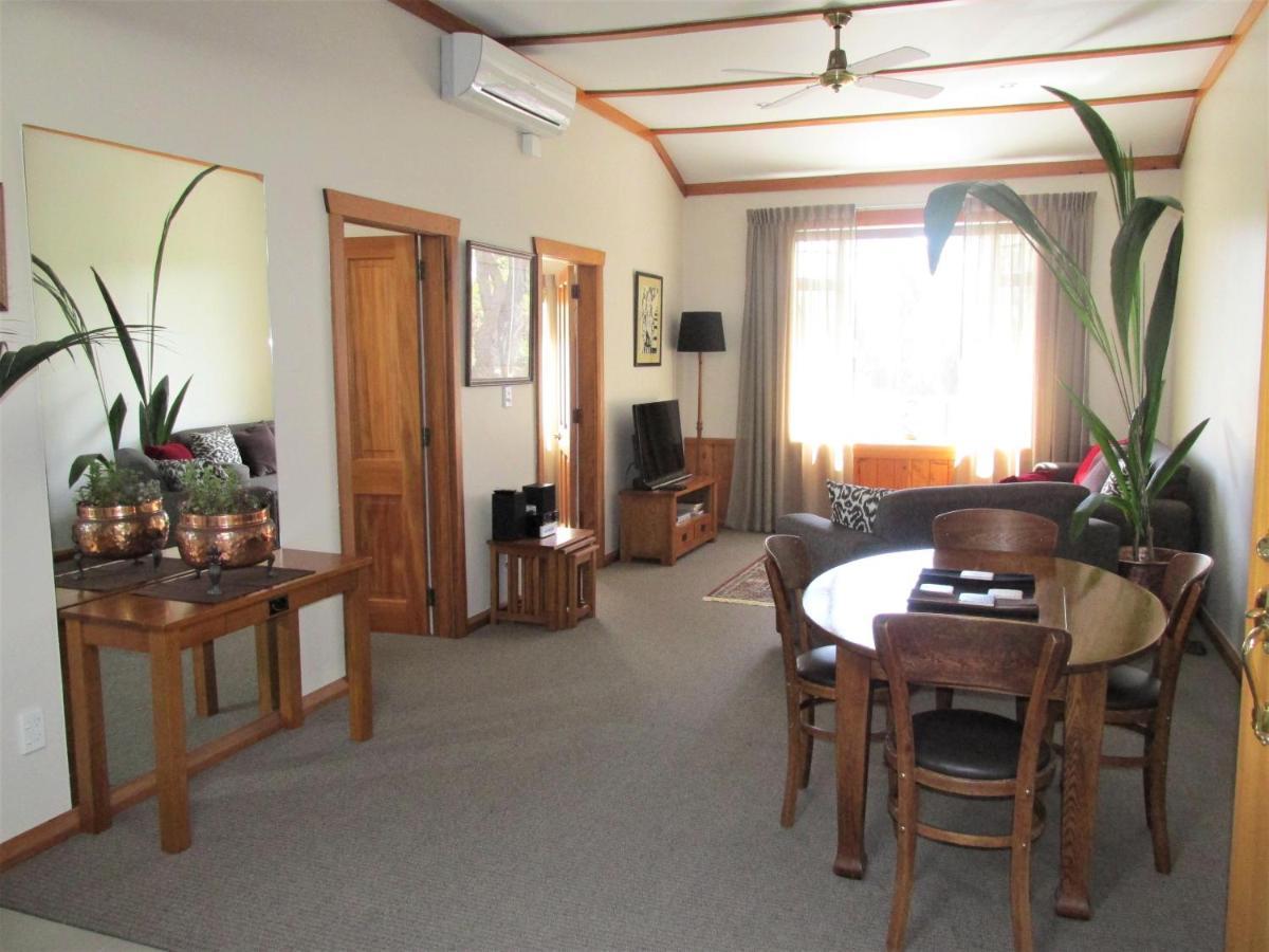 Tarawhata Thermal Apartment New Plymouth Exteriör bild