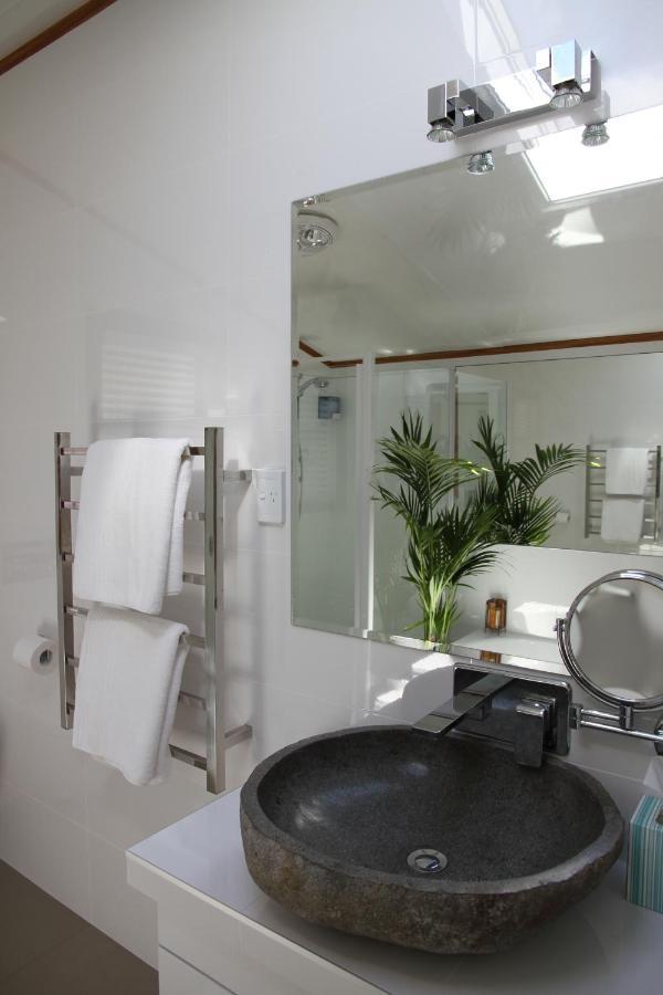 Tarawhata Thermal Apartment New Plymouth Exteriör bild